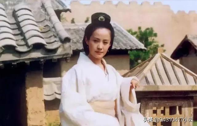 我喜歡看書(shū)，看書(shū)的方式是撕著(zhù)看，感覺(jué)好的裁剪下來(lái)，其他的扔掉，朋友認為我是不愛(ài)惜書(shū)，你認為呢？