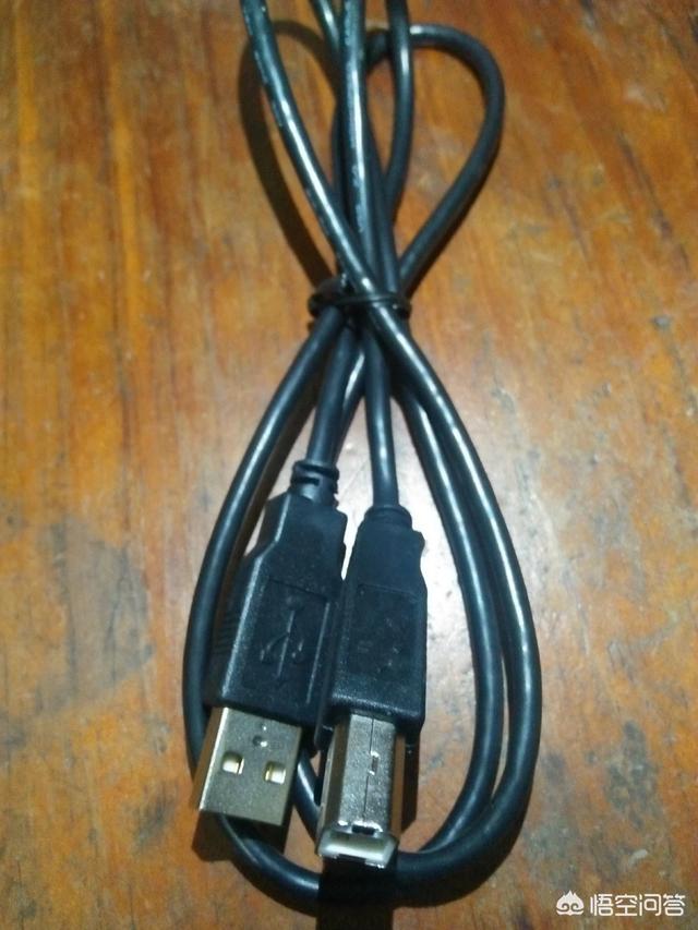 打印機的電源線(xiàn)可以用別的代替嗎打印機的電源線(xiàn)是什么樣的？