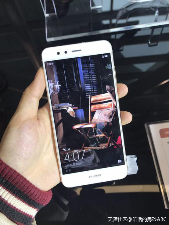 根本停不下來(lái)京瓷6525開(kāi)機一直轉動(dòng)，HUAWEI nova青春版開(kāi)機速度太快了